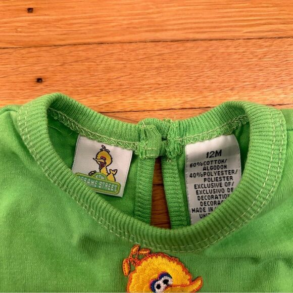 Sesame Street Big Bird Vintage Lime Green Short Sleeve Onesie NWT - Picture 4 of 5